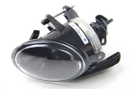 Протитуманна фара (HB4) VW PASSAT 05-11 Пр, HELLA (1N0271296041) Протитуманна фара (HB4) VW PASSAT 05-11 Пр, HELLA (1N0271296041)