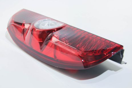 Задній Fiat Doblo 10- Ave., BSG (BSG25805009)