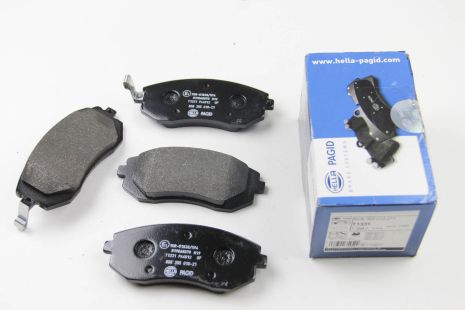 Колодки передні гальмівні Subaru Impreza 02-/Forester 02-(akebono), HELLA PAGID (8DB355010211)