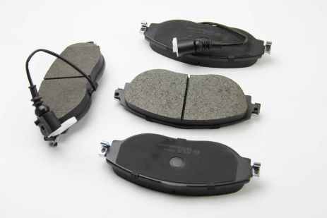 Колодки передні гальмівні VW Passat 10-/Skoda Octavia 12- (TRW) з датчиком, Bremsi (BP3474)