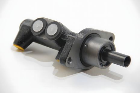 Циліндр гальмівний Astra F/Kadett E/Vectra A (22.2mm), JP Group (1261101300) Циліндр гальмівний Astra F/Kadett E/Vectra A (22.2mm), JP Group (1261101300)