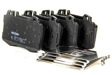 Передні гальмівні колодки MB C32 AMG/E320-500 01, WOKING (P669300)
