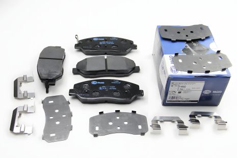 Передние тормозные колодки Hyundai Santa Fe 2.2CRDI/2.7 V6 GLS 06-, HELLA PAGID (8DB355012371)