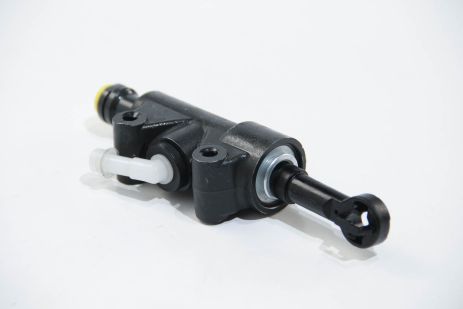 Главный цилиндр сцепления 807/C8/Expert/Jumpy/Scudo (99-21), ABS (61048) Главный цилиндр сцепления 807/C8/Expert/Jumpy/Scudo (99-21), ABS (61048)