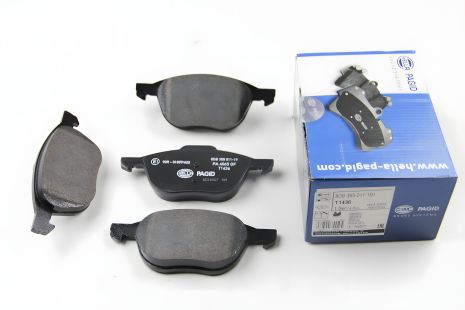 Передні гальмівні колодки Focus II Ford 04-/ Premacy 2.0 Mazda 05-, HELLA PAGID (8DB355011191) Передні гальмівні колодки Focus II Ford 04-/ Premacy 2.0 Mazda 05-, HELLA PAGID (8DB355011191)