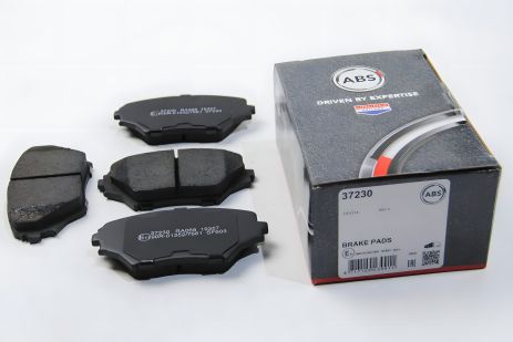 Передние тормозные колодки Toyota RAV4 94-05, ABS (37230)