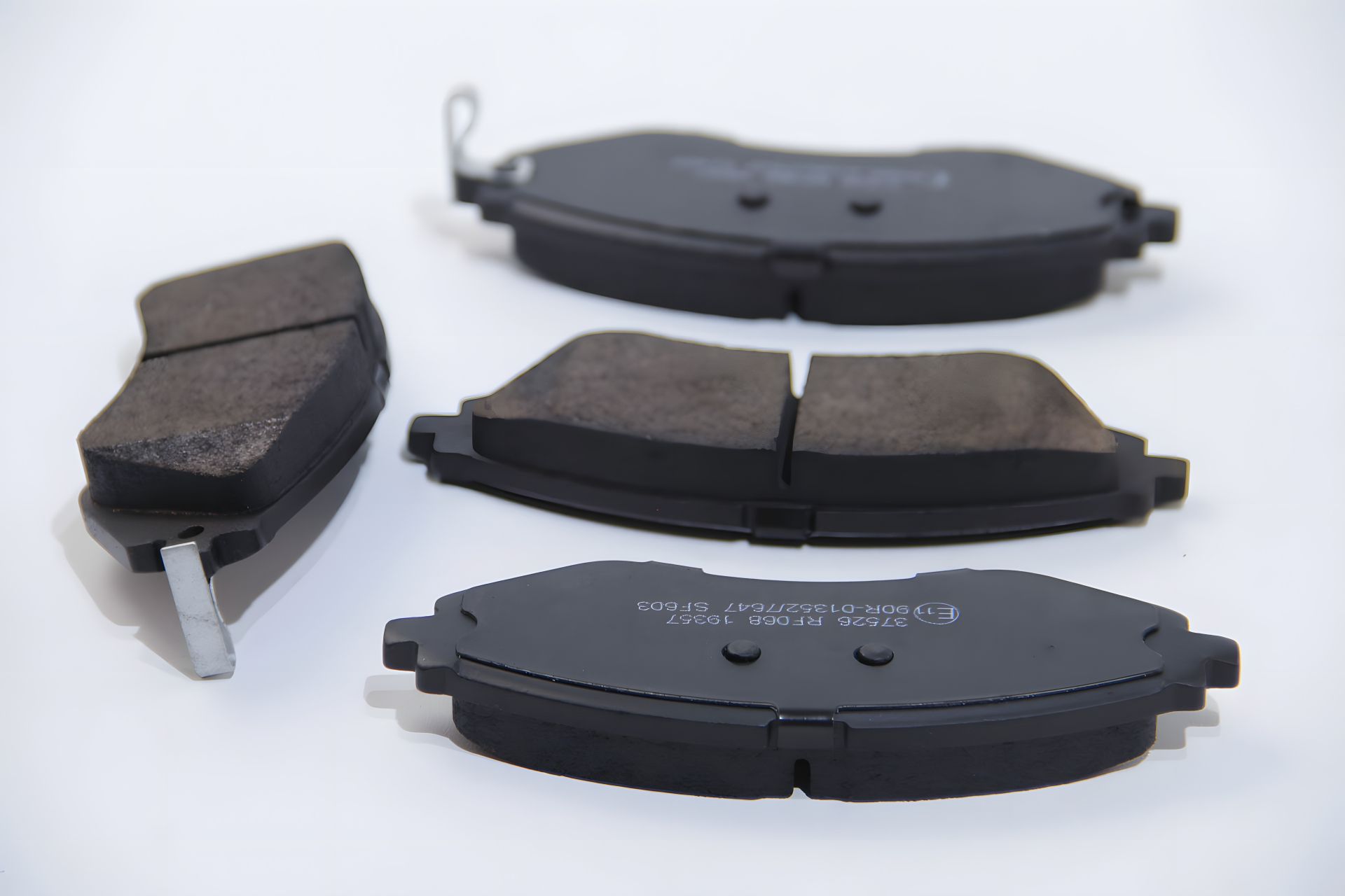 Передние тормозные колодки для Gentra/Kalos/Lacetti/Nubira/Rezzo (00-22) от ABS (37526) Передние тормозные колодки для Gentra/Kalos/Lacetti/Nubira/Rezzo (00-22) от ABS (37526)