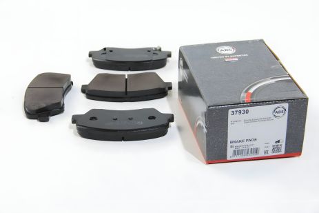 Тормозные передние колодки Ceed/Cerato/Elantra/Equus/i30 (09-21), ABS (37930) Тормозные передние колодки Ceed/Cerato/Elantra/Equus/i30 (09-21), ABS (37930)