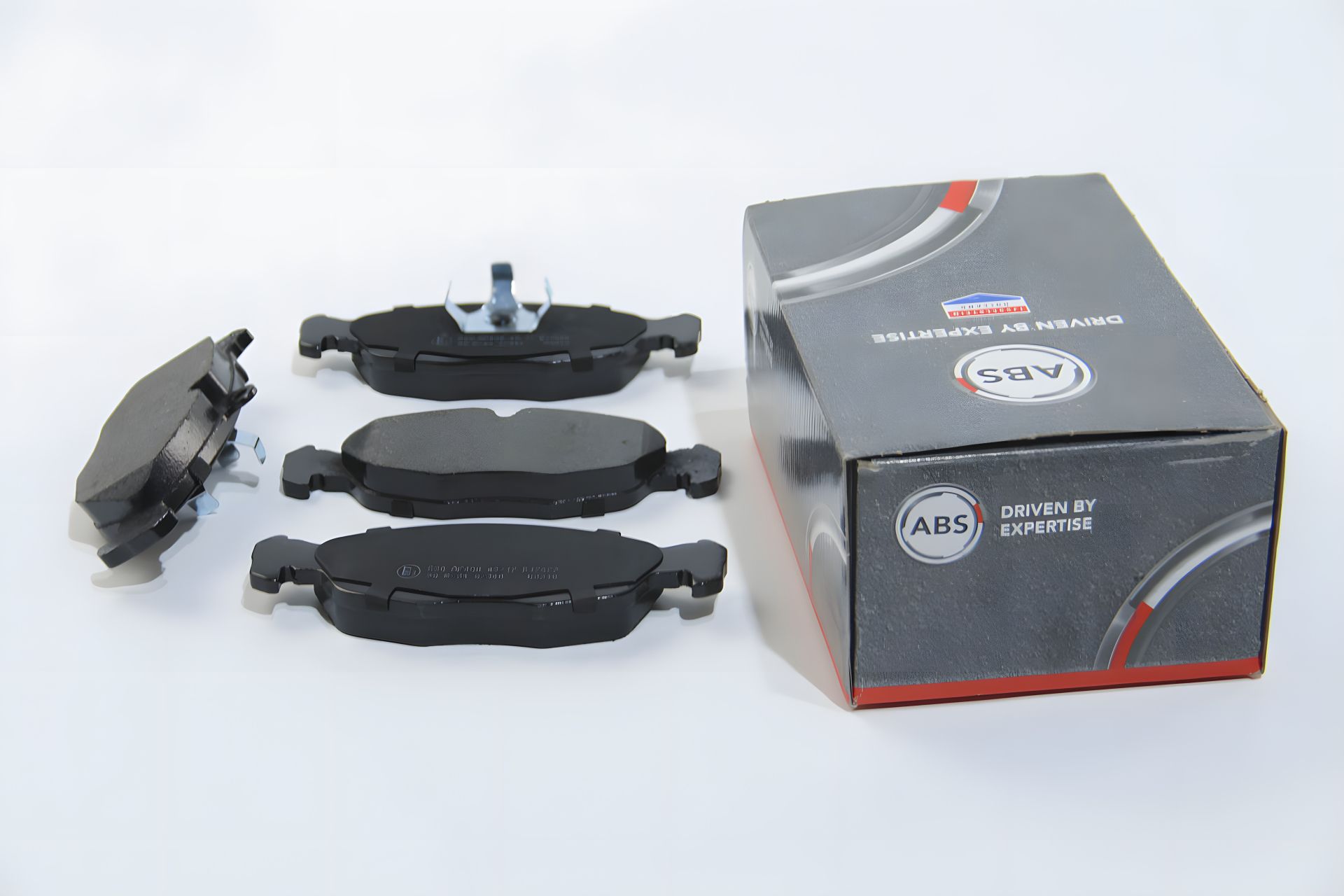 Передние тормозные колодки для Combo/Corsa -01/Astra/Vectra -96/Lanos, ABS (36771) Передние тормозные колодки для Combo/Corsa -01/Astra/Vectra -96/Lanos, ABS (36771)