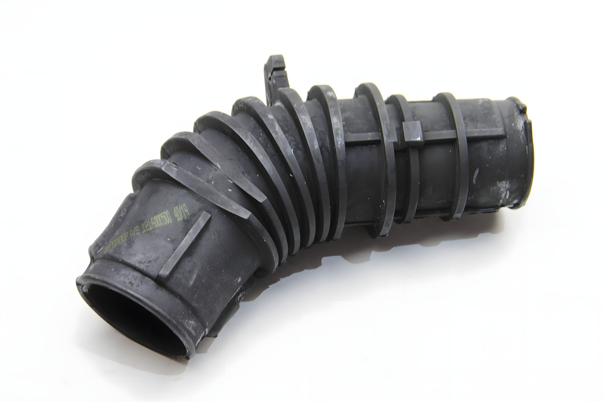 Воздушный патрубок фильтра Opel Vectra A 1.6-1.8 -95, JP Group (1216000500) Воздушный патрубок фильтра Opel Vectra A 1.6-1.8 -95, JP Group (1216000500)