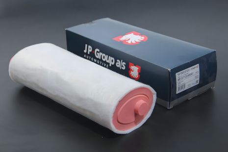 Фильтр воздушный BMW 3 (E46)/5(E39)/X5/Rover 75, JP Group (1418600300) Фильтр воздушный BMW 3 (E46)/5(E39)/X5/Rover 75, JP Group (1418600300)