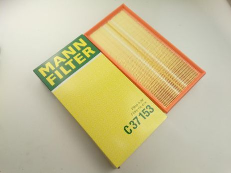 Повітряний фільтр Vag 1.6/1.8/2.0i/1.9SDI, MANN (C37153) (1J0129620), Mann-Filter (C37153) Повітряний фільтр Vag 1.6/1.8/2.0i/1.9SDI, MANN (C37153) (1J0129620), Mann-Filter (C37153)