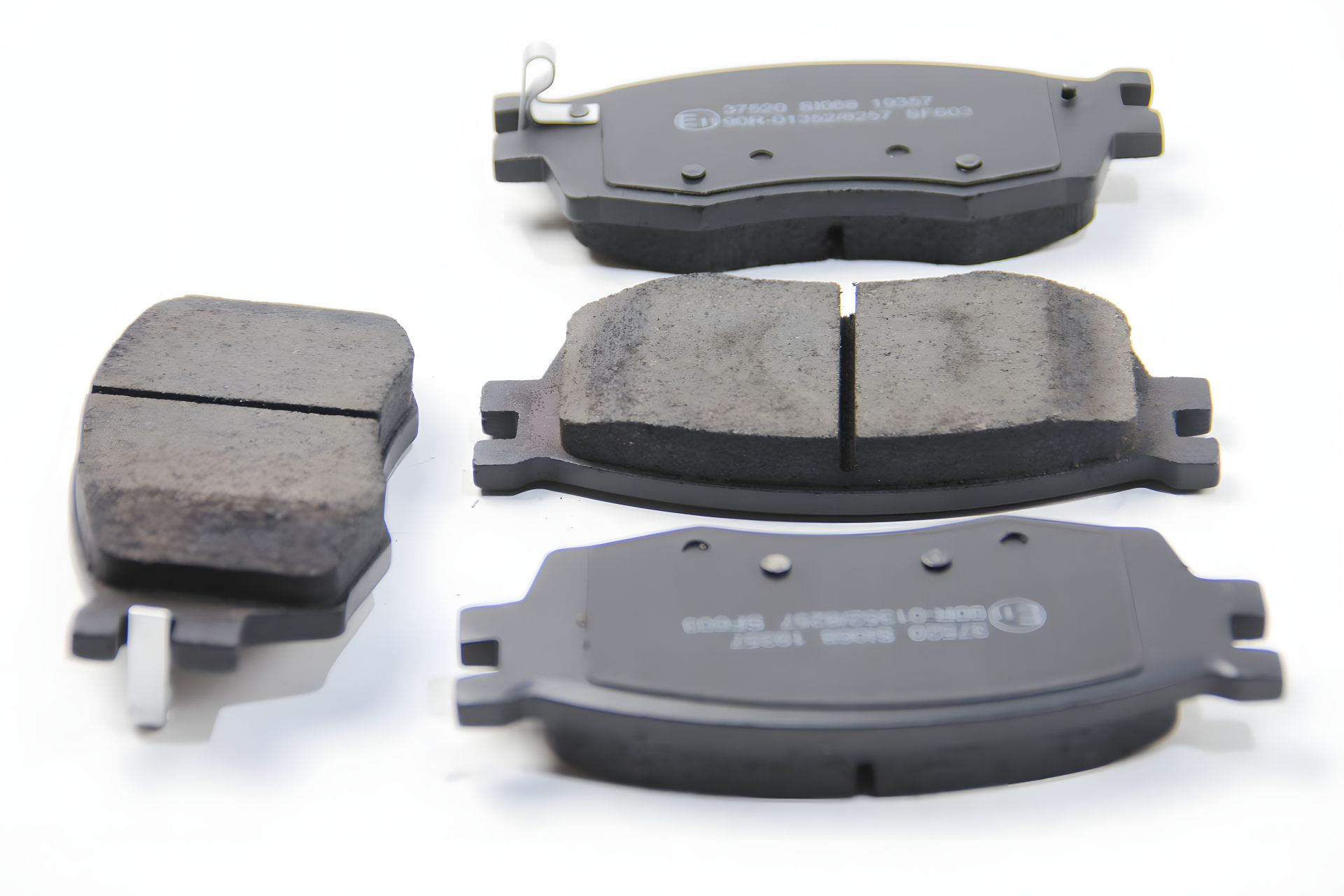 Тормозные колодки передние для Hyundai Accent/Kia Rio 05-(mando), ABS (37520) Тормозные колодки передние для Hyundai Accent/Kia Rio 05-(mando), ABS (37520)