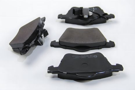 Передні гальмівні колодки T4 2.5TDI 96-03 (R15)(з датчиком) (37141) A.B.S.