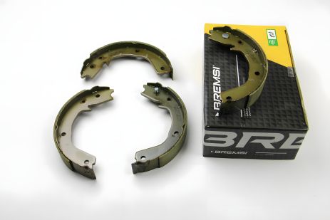 Тормозные колодки ручного тормоза Mitsubishi Pajero III, IV/ Pajero Classic 00-, Bremsi (GF0831)