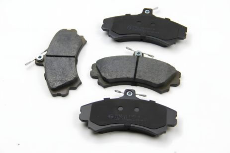 Передні гальмівні колодки Mitsubishi Colt/Volvo S40/V40, Bremsi (BP2702)