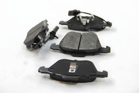 Передние тормозные колодки для T4 1.9/2.4/2.5 D/TDI до 2003 г., JP Group (1163604310)