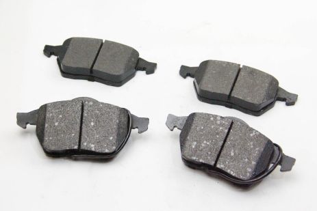 Передние тормозные колодки Passat B5/Audi A4/A6 00-05 (JP Group 1163602510) Передние тормозные колодки Passat B5/Audi A4/A6 00-05 (JP Group 1163602510)