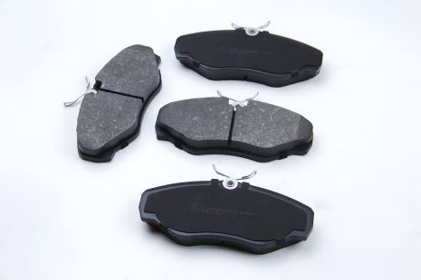 Передние тормозные колодки для Renault Trafic/Opel Vivaro 1.9DI 01- от ASAM (71396) Передние тормозные колодки для Renault Trafic/Opel Vivaro 1.9DI 01- от ASAM (71396)