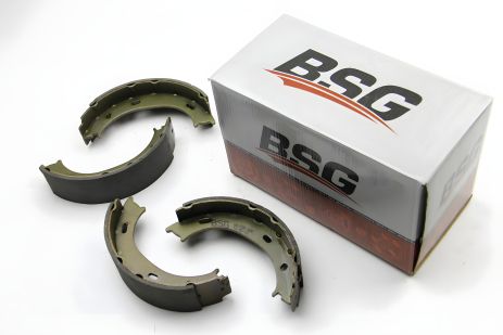 Тормозные колодки ручного тормоза Sprinter 208-316/LT 35 96-06, BASBUG (BSG60205002)