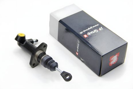 Головний циліндр зчеплення 1.6-2.0 Passat -97, JP Group (1130600900)