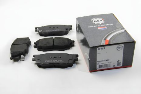 Передние тормозные колодки Mazda 6 02-07 (sumitomo), ABS (37351) Передние тормозные колодки Mazda 6 02-07 (sumitomo), ABS (37351)