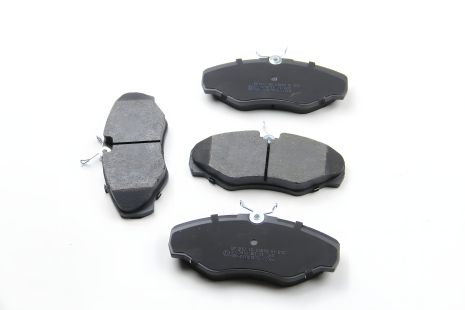 Передние тормозные колодки Trafic/Vivaro 01- (62,5x144,8), Bremsi (BP3012)