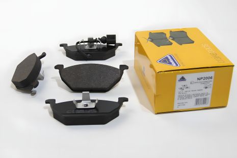 Гальмівні передні колодки Caddy III/Golf V/Octavia/A3 03- (з датчиком), NATIONAL (NP2006)