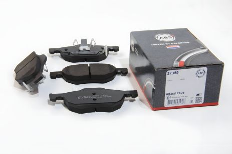 Передние тормозные колодки Honda Accord 03-08/CR-V 01-06 (akebono), ABS (37359) Передние тормозные колодки Honda Accord 03-08/CR-V 01-06 (akebono), ABS (37359)
