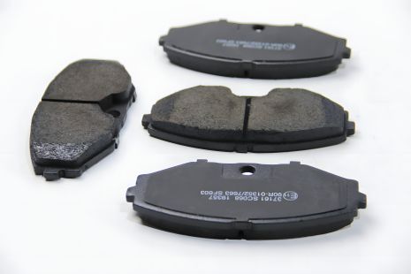 Передние тормозные колодки для Cefiro/Maxima/QX/J Series/Q45 89-03, ABS 37161 Передние тормозные колодки для Cefiro/Maxima/QX/J Series/Q45 89-03, ABS 37161