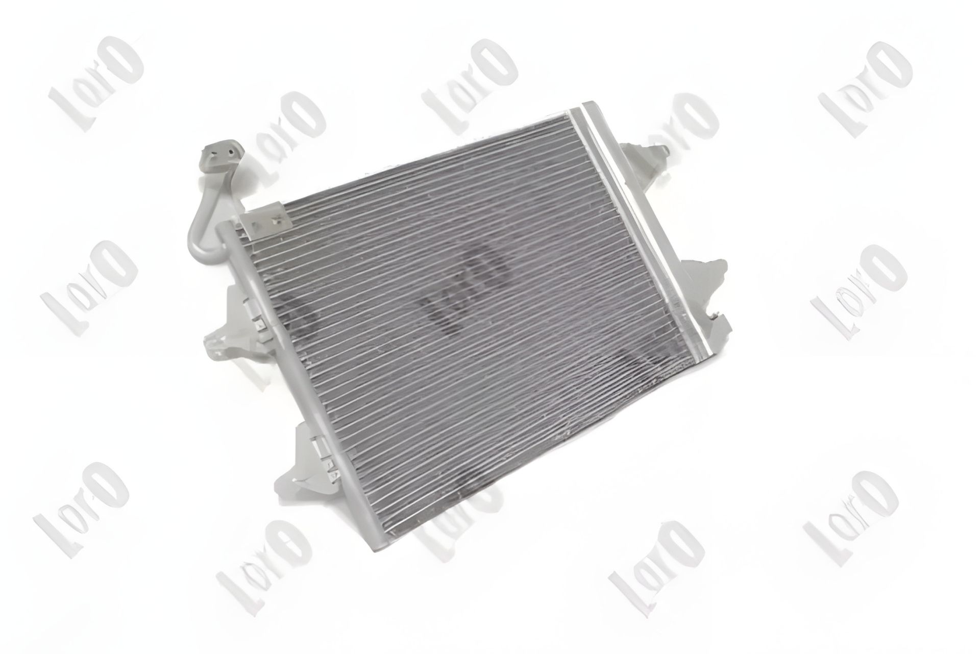 Конденсор радіатор кондиціонера SEAT CORDOBA, VW FOX, LORO (0530160015) Конденсор радіатор кондиціонера SEAT CORDOBA, VW FOX, LORO (0530160015)