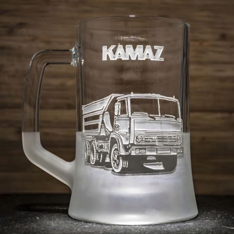 Подарунок водію - Бокал для пива вантажівка КАМАЗ з гравіюванням