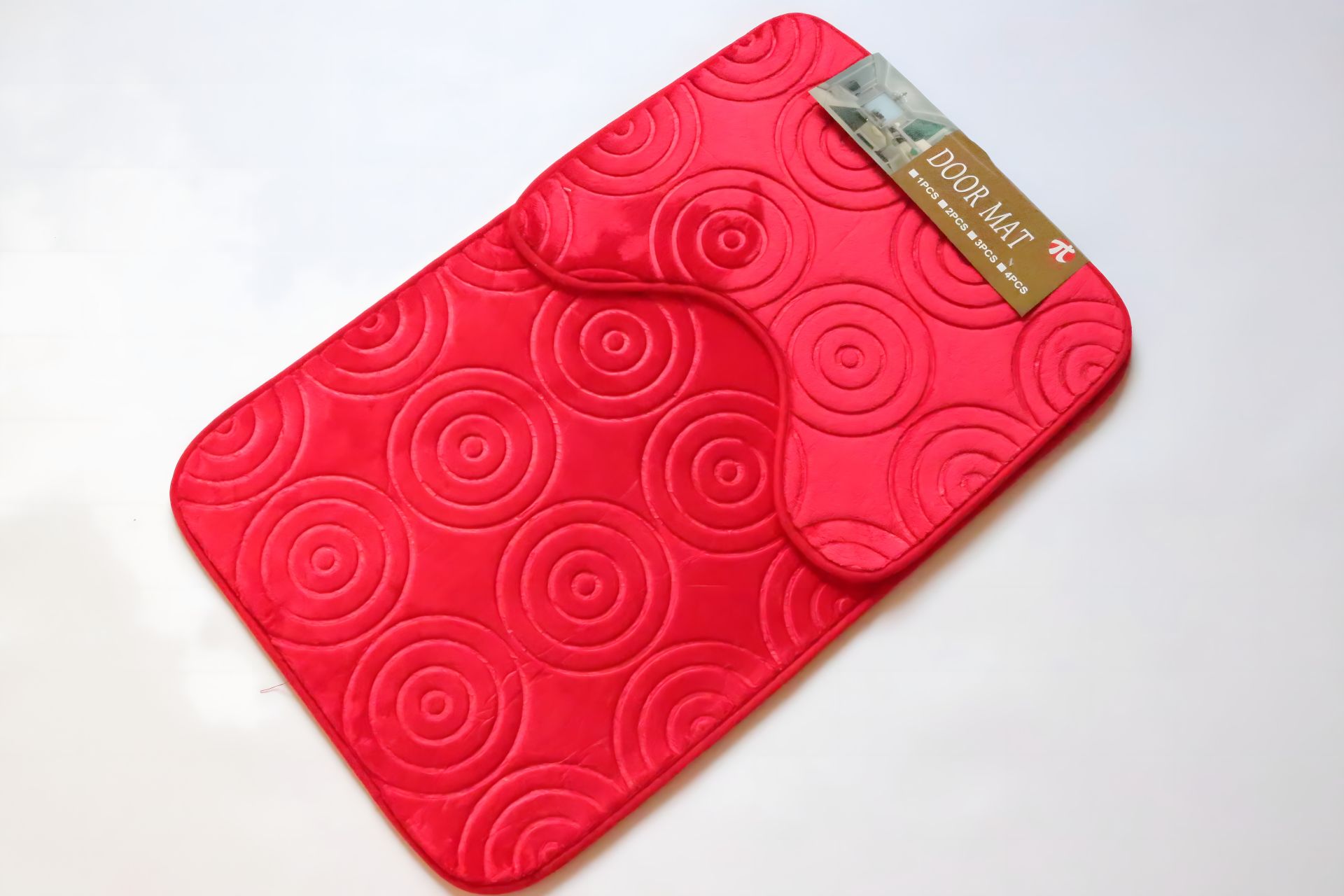 Набор ковриков для ванны и туалета 80x50+40x50 см из микрофибры 3843red Набор ковриков для ванны и туалета 80x50+40x50 см из микрофибры 3843red