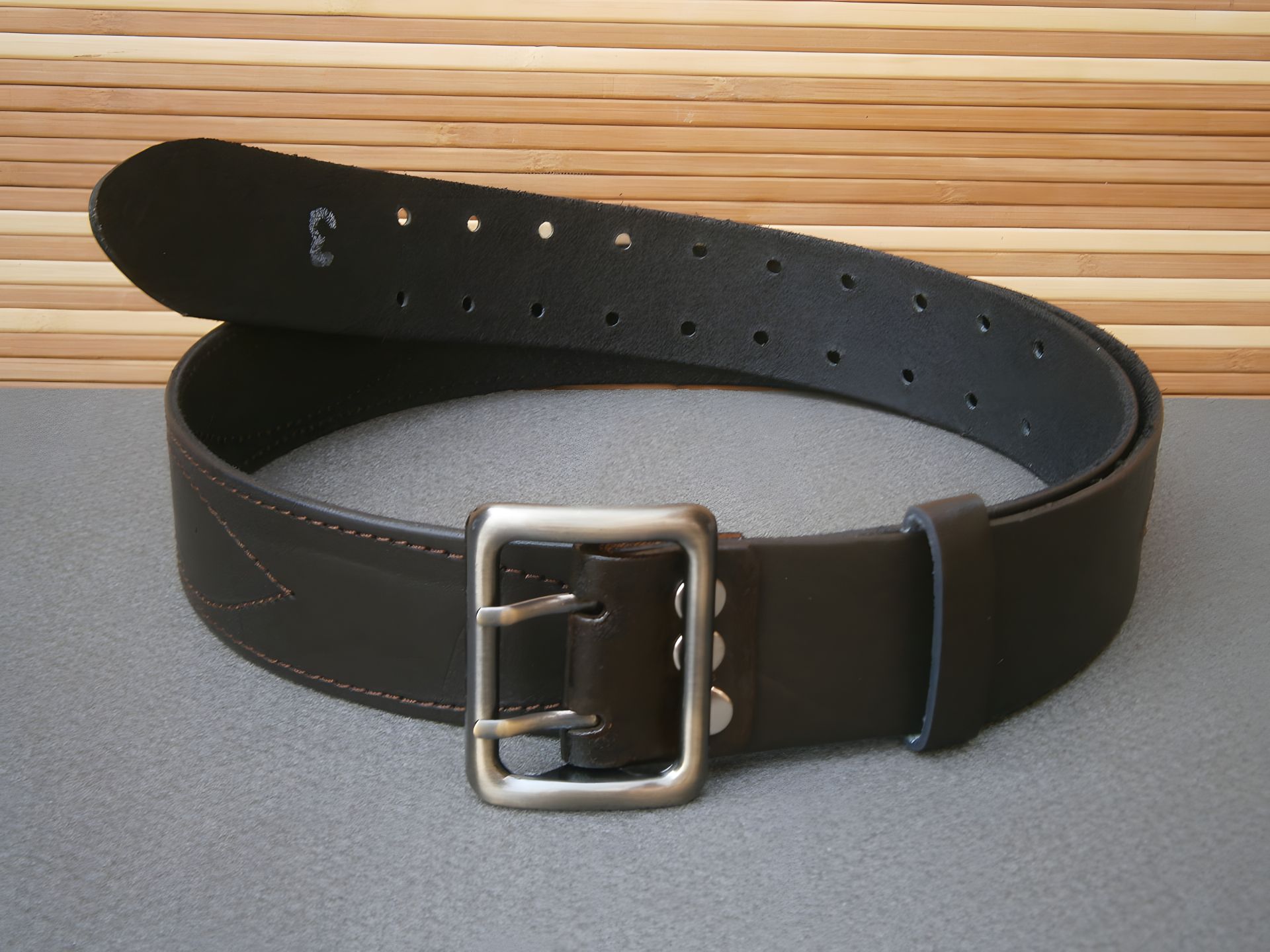 Офицерский боевой ремень из натуральной кожи, цвет коричневый, размер №3 / 130 см Офицерский боевой ремень из натуральной кожи, цвет коричневый, размер №3 / 130 см