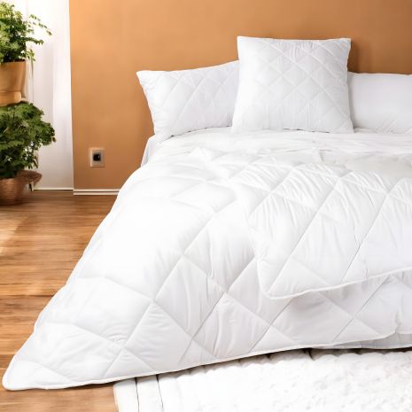 Антиаллергенное всесезонное одеяло ДобраНiч IDEIA 175х210 см белое (8-35578*001)