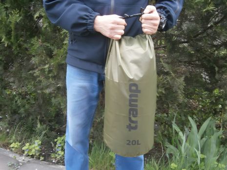 Гермомешок водостойкий Tramp ВМ-TRA 113 olive 20 литров (малый) Гермомешок водостойкий Tramp ВМ-TRA 113 olive 20 литров (малый)