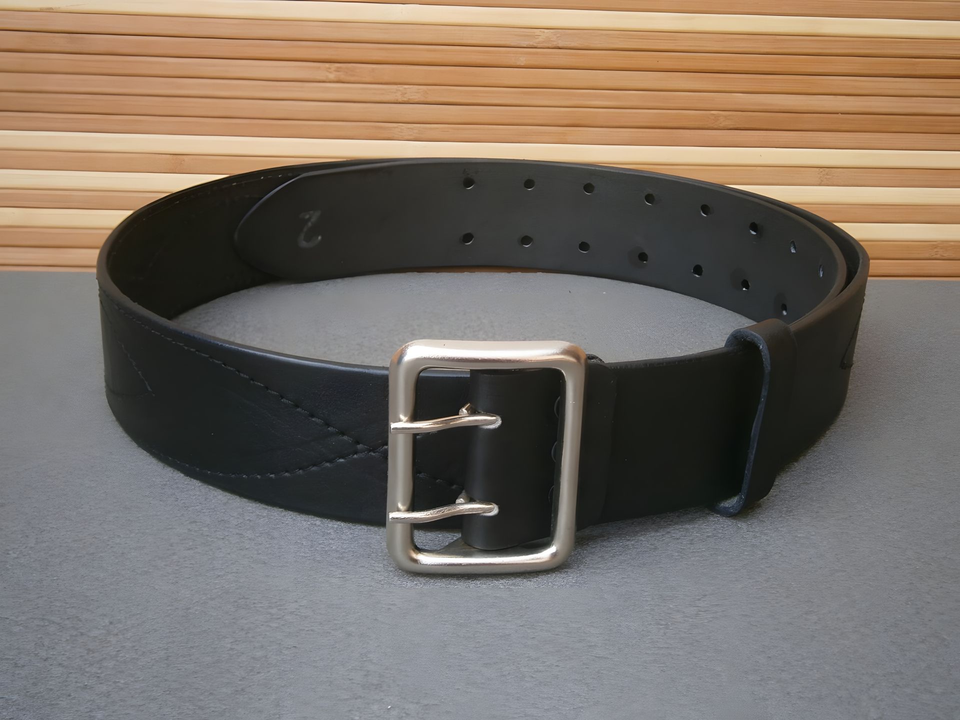 Офіцерський ремінь Combat-ВМ натуральна шкіра чорний № 3 / 130 см Україна Офіцерський ремінь Combat-ВМ натуральна шкіра чорний № 3 / 130 см Україна