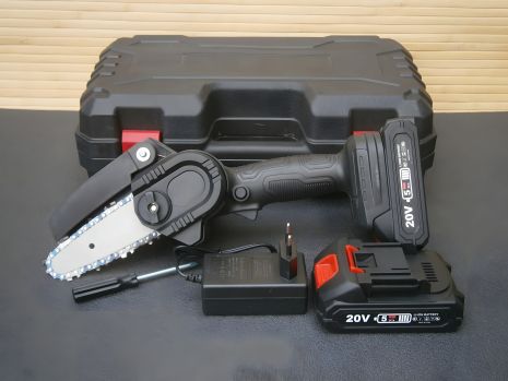 Портативная мини пила 20V с двумя аккумуляторами Портативная мини пила 20V с двумя аккумуляторами