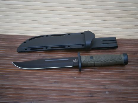 Ніж для полювання, риболовлі та туризму Wolf 2138В з чохлом 30 см. Ніж для полювання, риболовлі та туризму Wolf 2138В з чохлом 30 см.