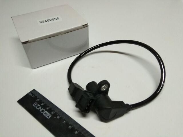 Датчик положения коленвала Matiz 0.8, Китай (96452986) (96389566/96452986) Датчик положения коленвала Matiz 0.8, Китай (96452986) (96389566/96452986)