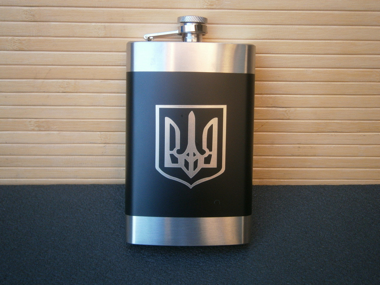 Фляга кишенькова Україна UA-020 283 мл 10 oz нержавіюча сталь Фляга кишенькова Україна UA-020 283 мл 10 oz нержавіюча сталь