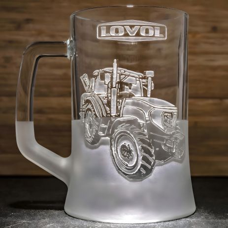 Пивной бокал, гравировка трактор LOVOL Ловол - подарок трактористу