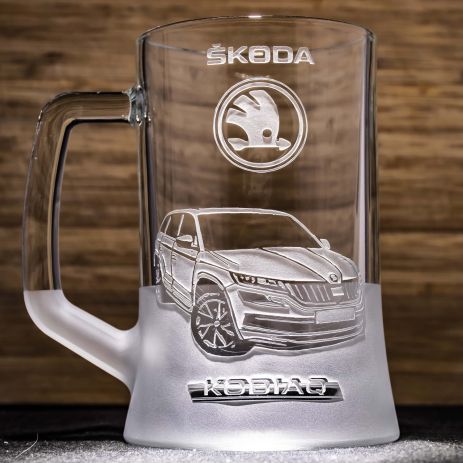 Пивний келих із гравіюванням автомобіля Skoda Kodiaq Шкода Кодіак — подарунок для автолюбителя