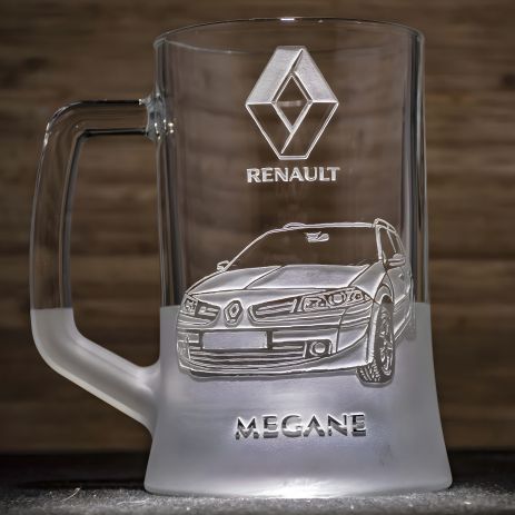 Пивной бокал с гравировкой Renault Megane – подарок водителю Пивной бокал с гравировкой Renault Megane – подарок водителю