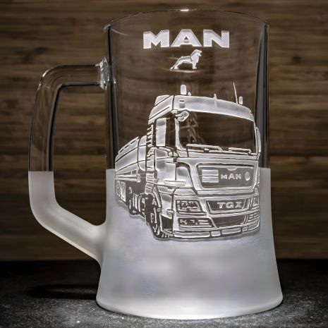Подарок для водителя дальнобойщика - Бокал для пива с гравировкой MAN TGX бензовоз цистерна бочка