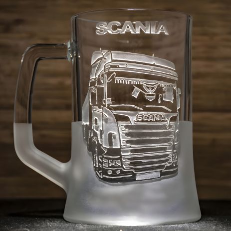Подарунок водію далекобійнику - бокал для пива з гравіюванням вантажівка SCANIA Сканія