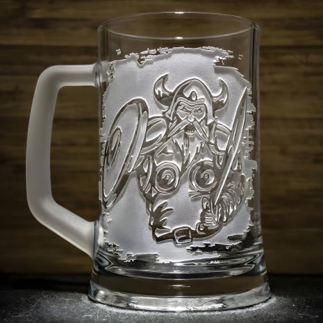 Кружка пивная с гравировкой 'Викинги' Кружка пивная с гравировкой 'Викинги'