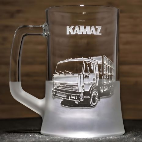 Подарунок водію - Бокал для пива вантажівка КАМАЗ з гравіюванням
