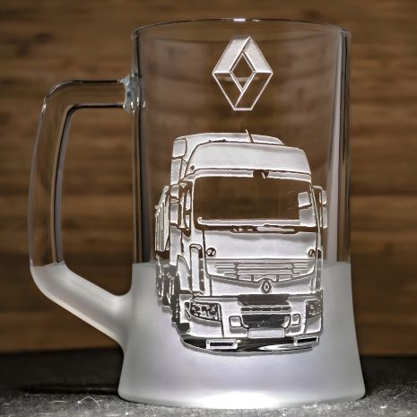 Подарочный бокал для водителя-дальнобойщика с гравировкой Renault Magnum Euro 5