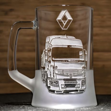 Подарочный бокал для водителя-дальнобойщика с гравировкой Renault Magnum Euro 5